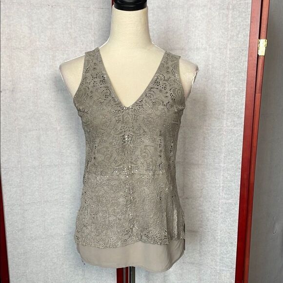 ECRU Elegant Gray & Tan Suede Sleeveless Blouse with Lace Design (Size: XS) - Picture 3 of 13